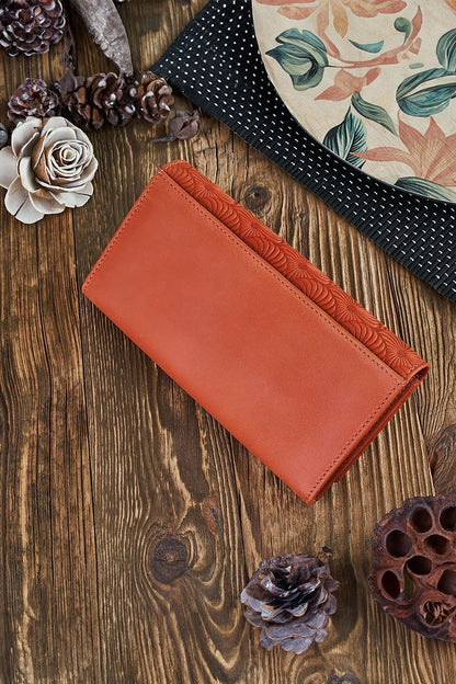 Geometric Pattern Leather Wallet