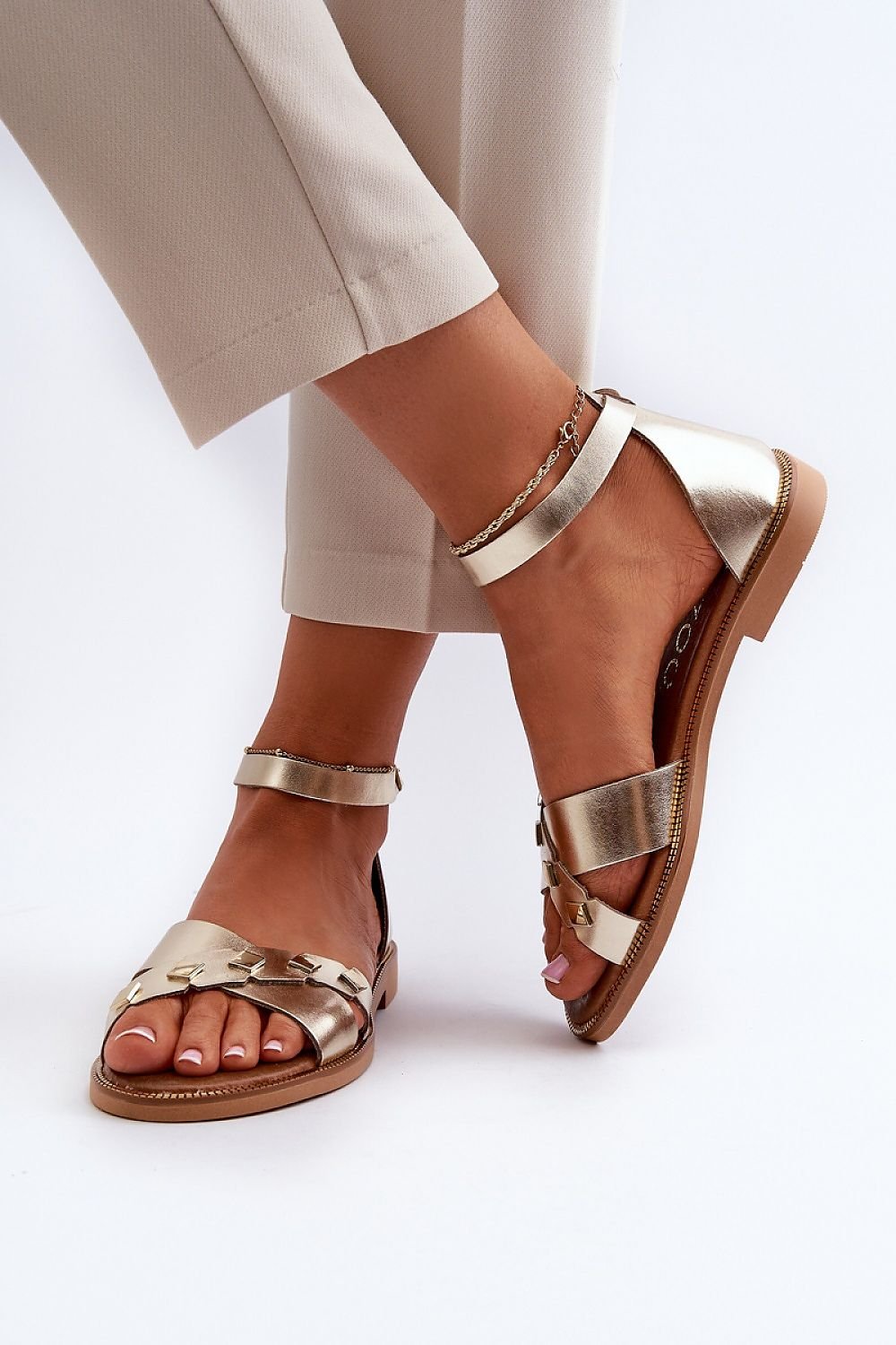 Elegant Women's Natural Leather Sandals with Intertwining Straps – Comfortable Summer Style