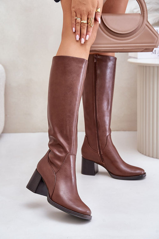 Elegant leather Heel boots