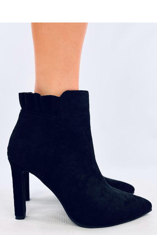 Sharp Toe Heel Boots Black