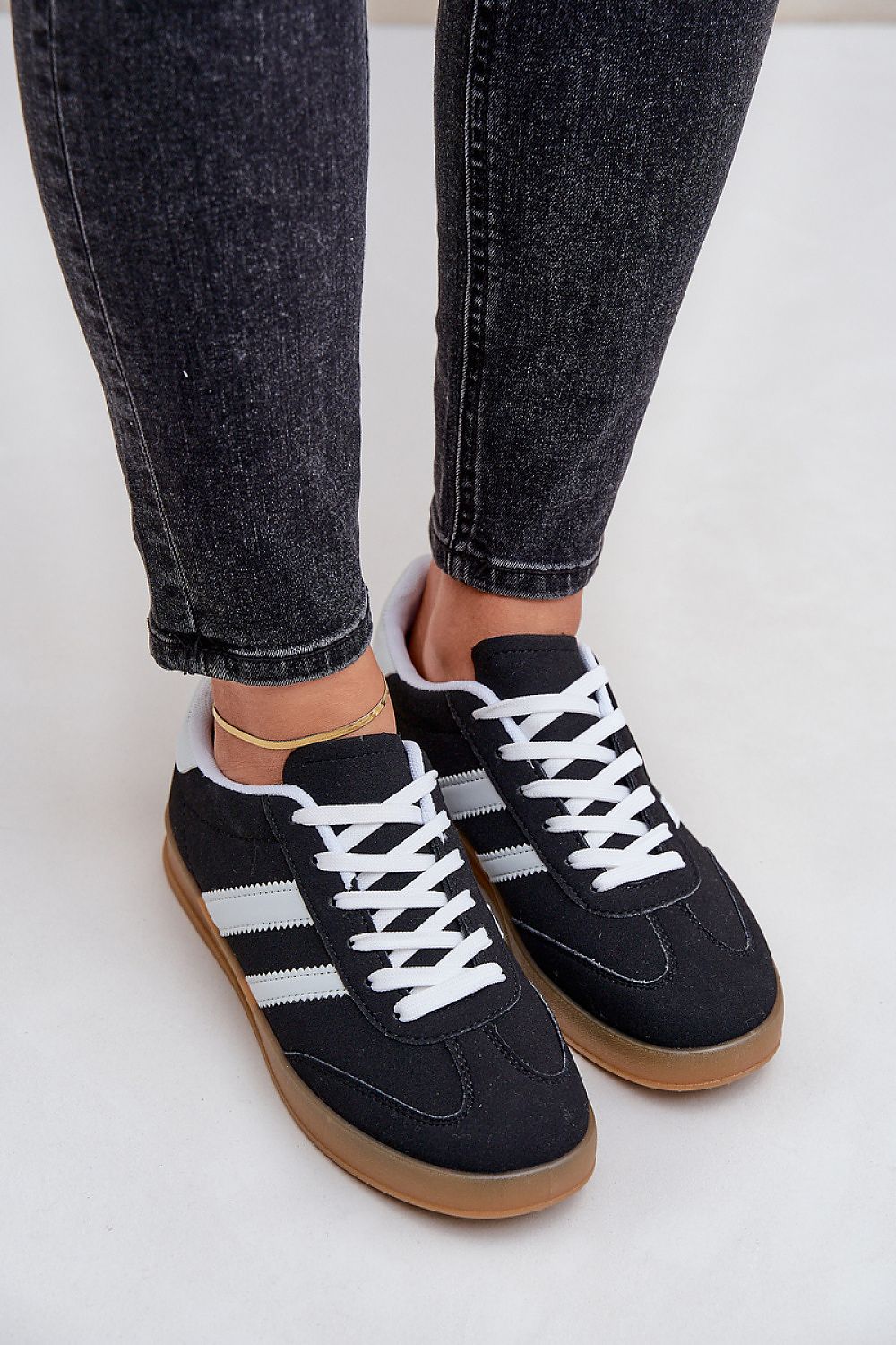 Women's Eco Suede Low-Top Sneakers